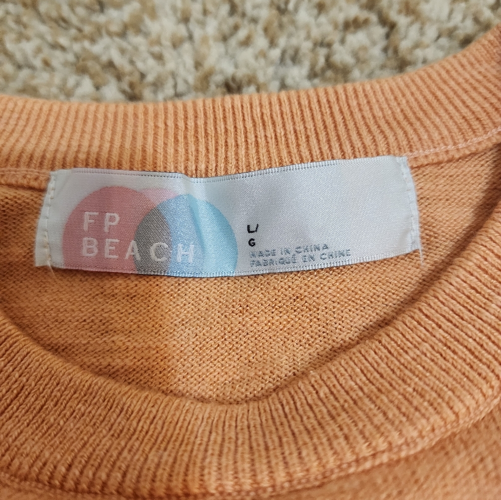Free People Beach Size L Peach Orange Crew Long Sleeve Cropped Cotton - Picture 2 of 4
